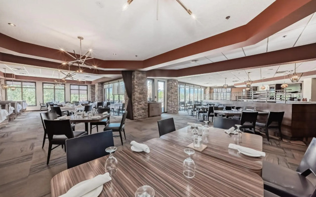 Copper Point Resort