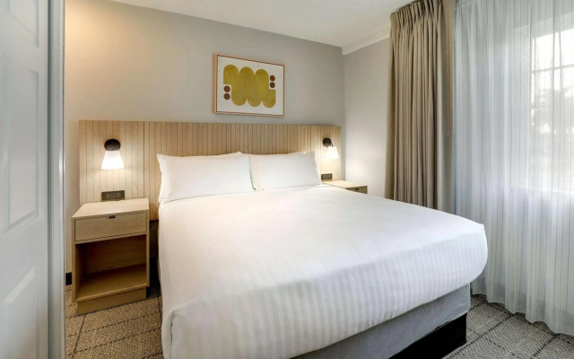 Sonesta Simply Suites Miami Airport Doral