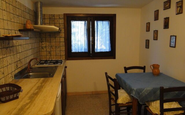 Secluded Holiday Home in Matino With Swimming Pool