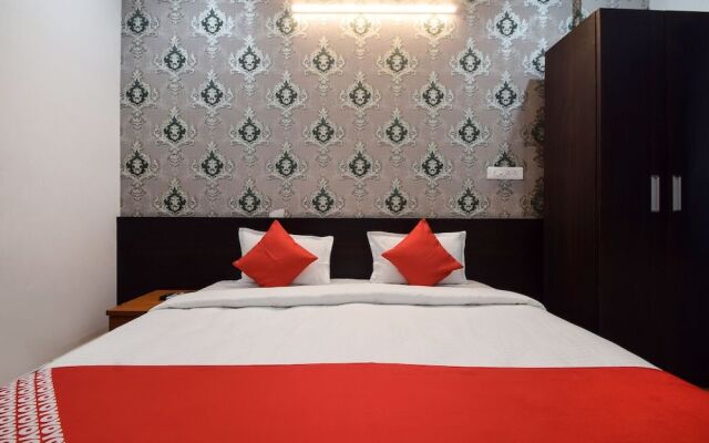 OYO 28143 Hotel Abhinam