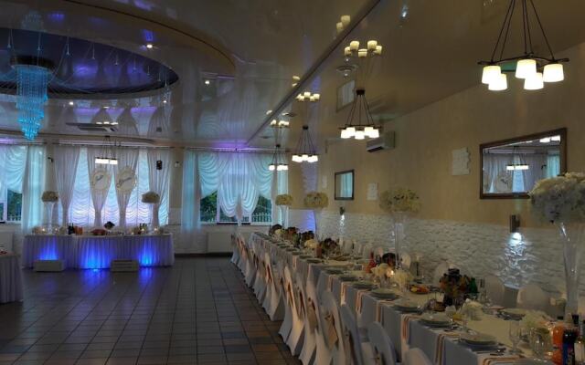 Restauracja i Sala Bankietowa AS - Noclegi