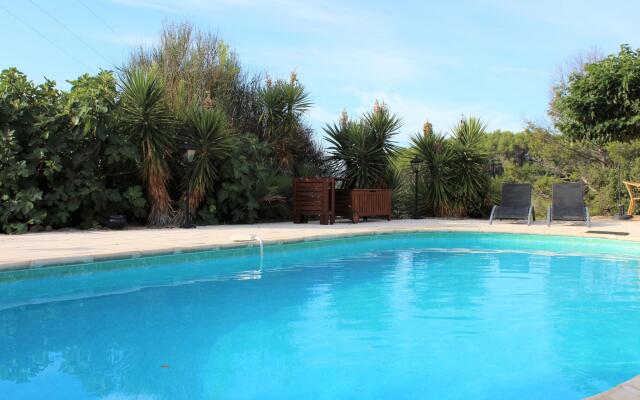 Holiday Home in Saint-antonin-du-var With Private Pool