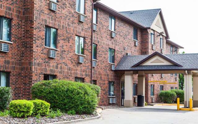 Quality Inn & Suites Ankeny - Des Moines