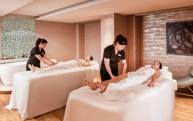 Pullman New Delhi Aerocity Hotel