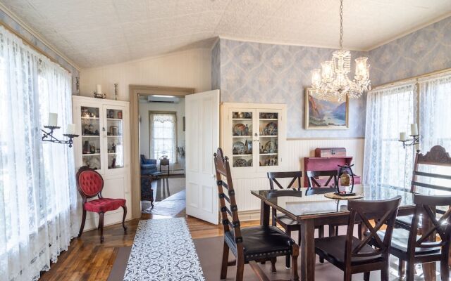 Historical John Rast House