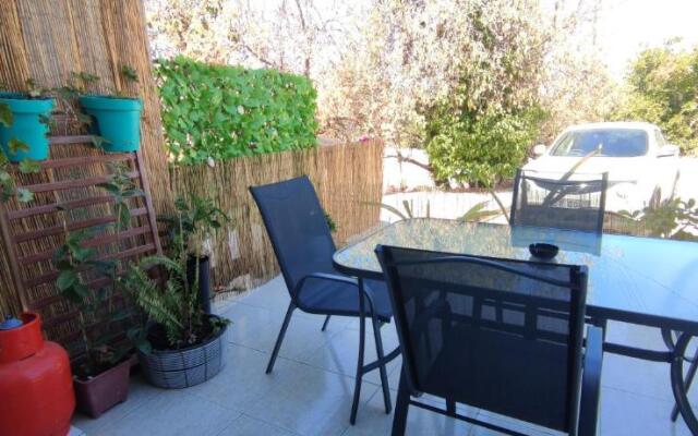 oasis nature almond house
