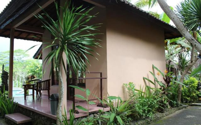 Pondok Tepi Sungai