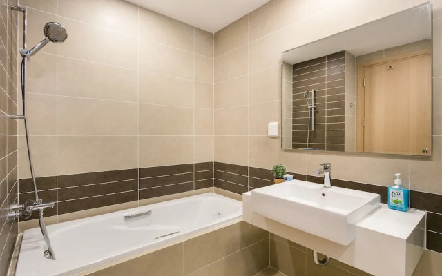MK Rivergate Apartment - FREE POOL & GYM