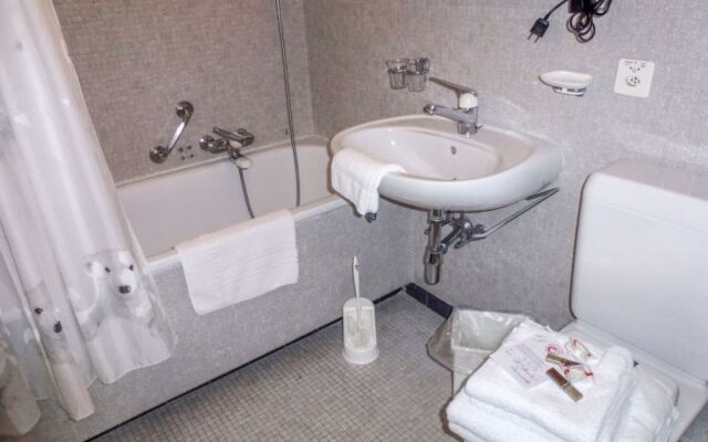 Castagnola (Utoring) 41080