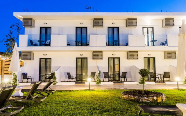 Rooms 48 by Zante Plaza
