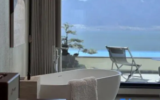 Dali Twelve Clouds Seaview Villa   (Erhai Branch)