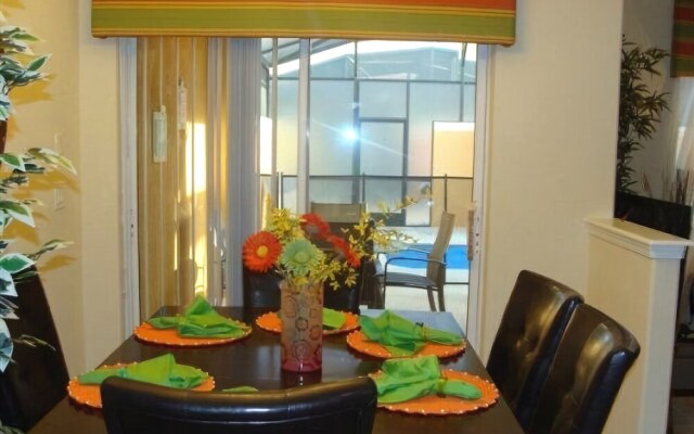 Orlando Paradise Palms Resort by Luxury Escapes