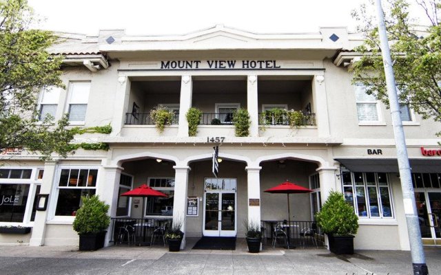 Mount View Hotel & Spa