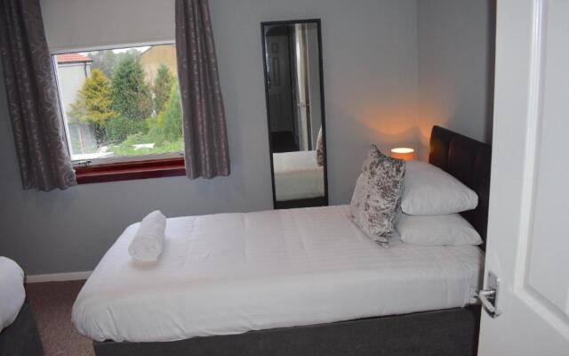 3 Bedroom Kelpies Serviced Apartments Burns