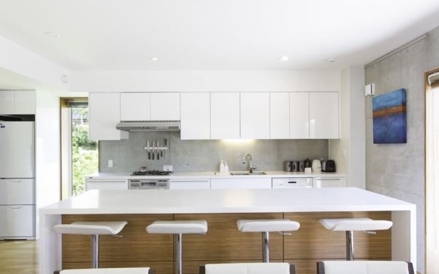 Asanagi 3 bedroom by Hokkaido Tracks