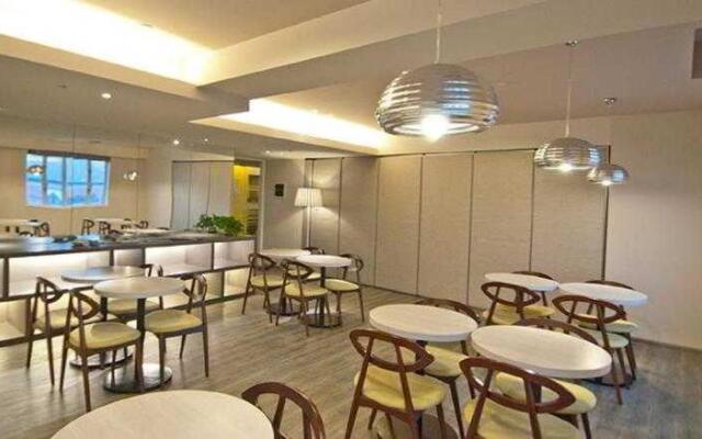 Citadines Shanghai Biyun