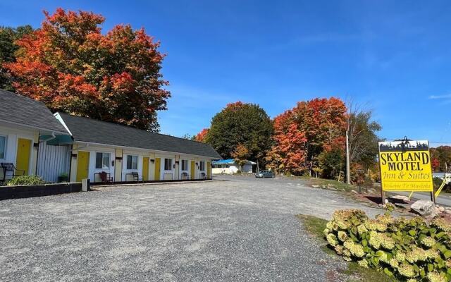Skyland Motel Inn & Suites