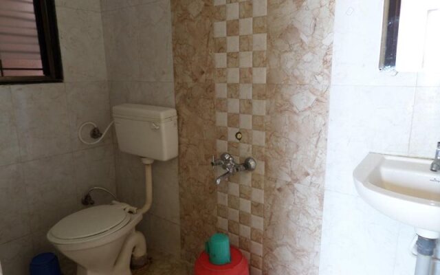 Hotel Shiv Palace Lodging