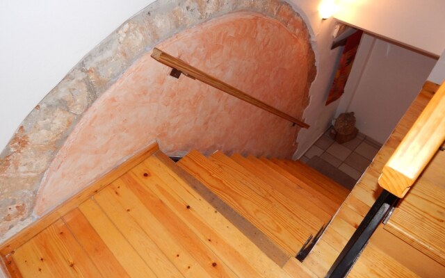 Kasteli Suites