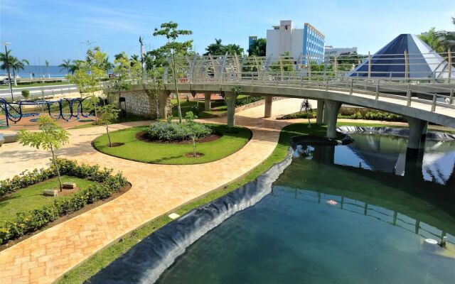 Kaeli's Caribbean Studios