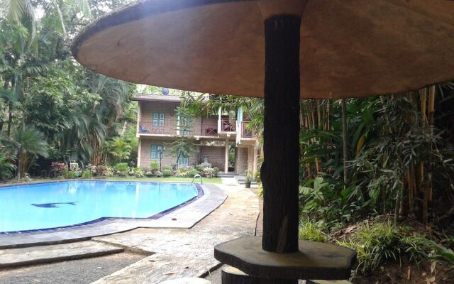 Hareesha Holiday Resort