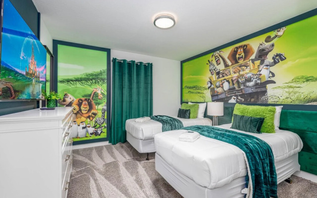 Tvpm-2660rt/sl 4 Bedroom Townhouse by RedAwning