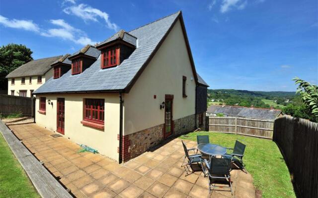 28 Barnes Meadow