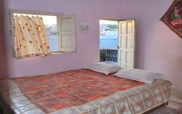 Amar Niwas Guesthouse