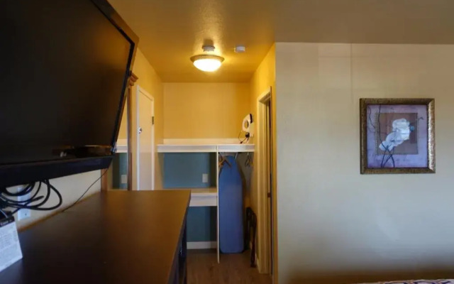 Oceanside Travelodge