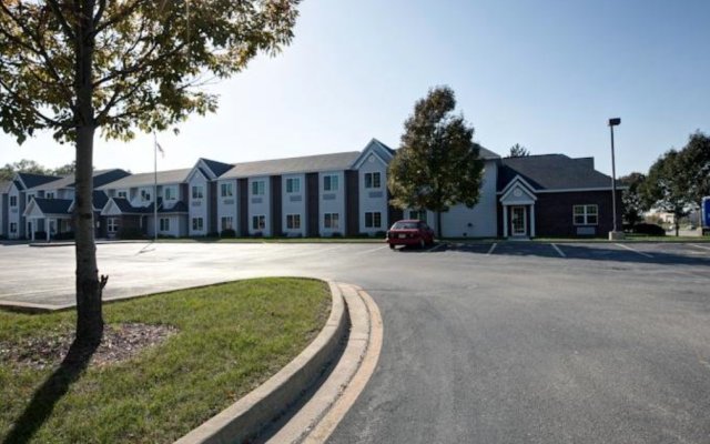 Americas Best Value Inn & Suites Racine