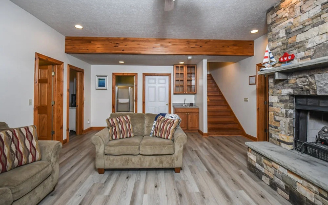 Commander's Quarters 5 Bedroom House