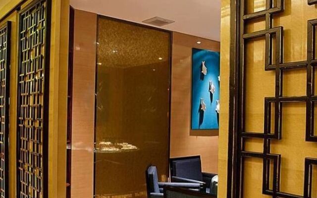 Hongkou Silver Hotel