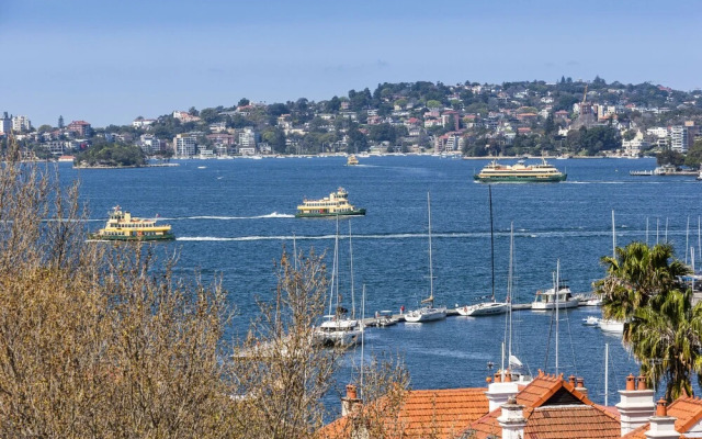 North Sydney Modern 2 BDR Apart 8 KIA