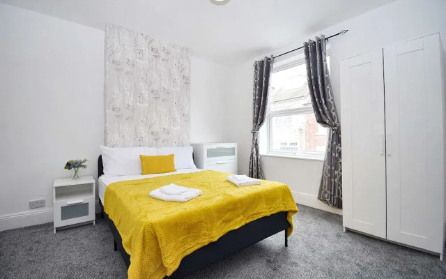 Host Stay Church Drive