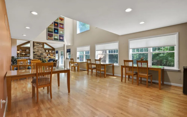Moondance Ridge Bed & Breakfast