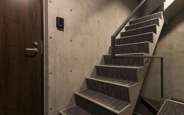 B2  Maison Philippe Shitaya 202