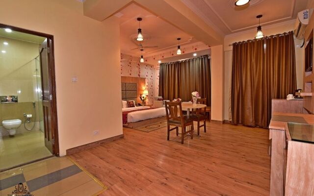 Hotel The Grand Mamta