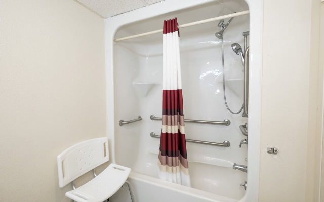 Red Roof Inn Carlisle