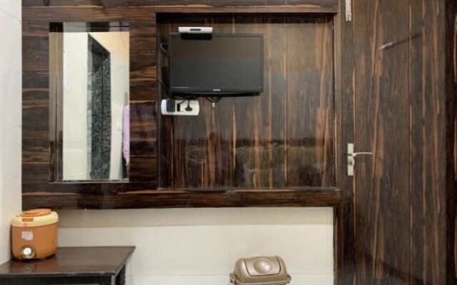 Hotel Harsh by OYO Rooms