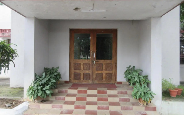KSTDC Hotel Mayura Velapuri Belur
