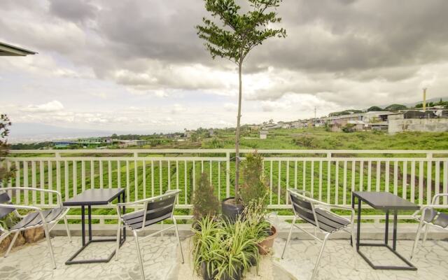 OYO 1024 Palem Asri Residence Syariah