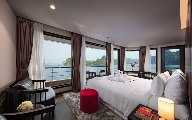 Scarlet Pearl Cruises - photo 2