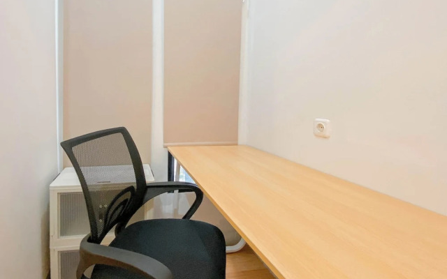 Cozy And Enjoy Living Studio At The Alton Apartment