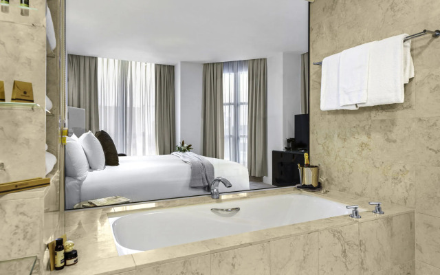 Peppers Waymouth Adelaide