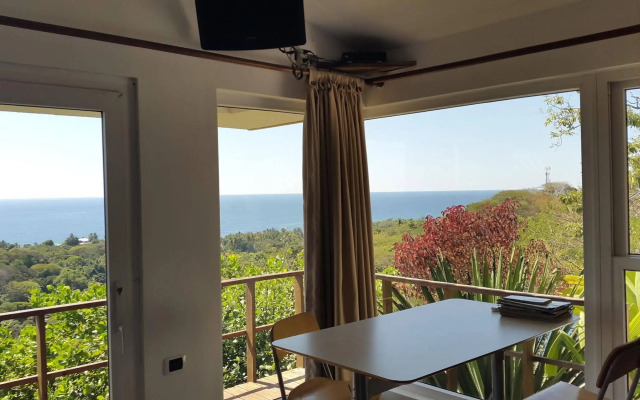 Vista Sunzal Bungalow