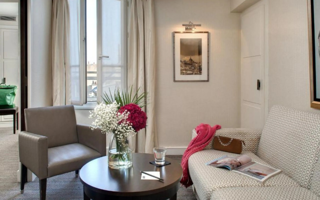 Hotel Le Senat