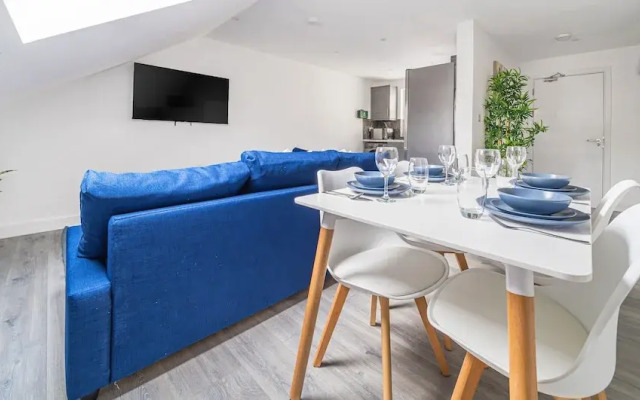 Modern Town Center Apartments Aldershot