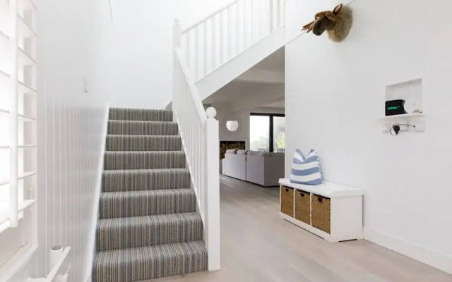 Luxury Seafront Family Home - Indoor Pool
