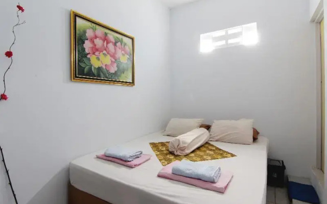 Tiga Dua Homestay by ZUZU