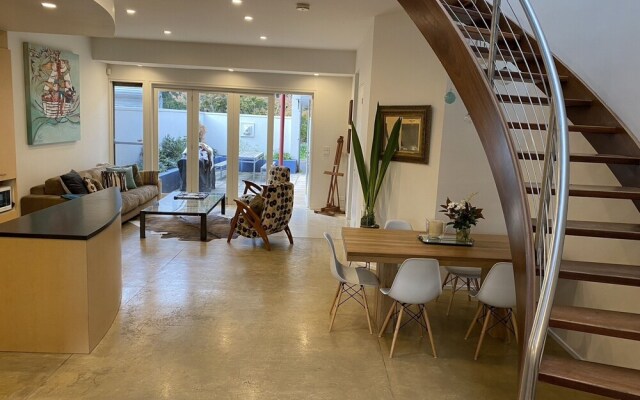 315 West St Kilda 3 Bedroom House